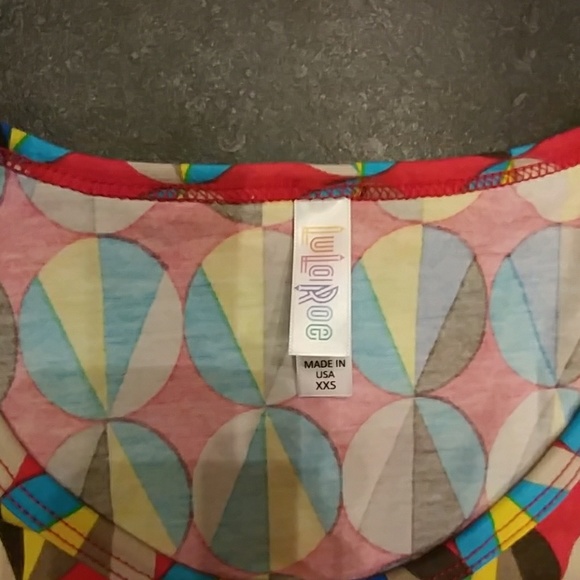 Lularoe Perfect Tee - Picture 2 of 4